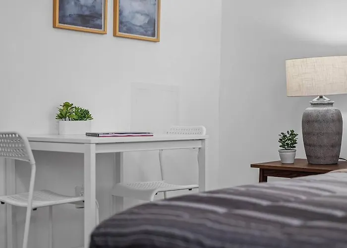 Apartment Shadyside, !4 Stylish And With Free Parking Pittsburgh