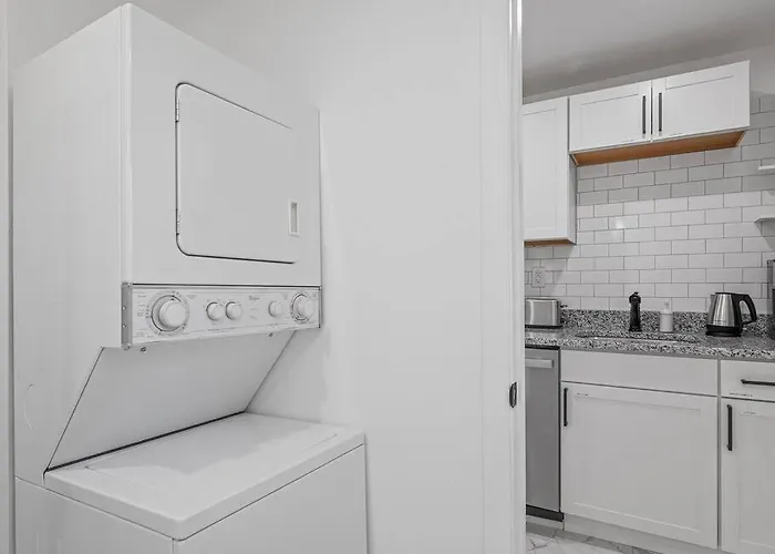 Apartment Shadyside, !4 Stylish And With Free Parking Pittsburgh